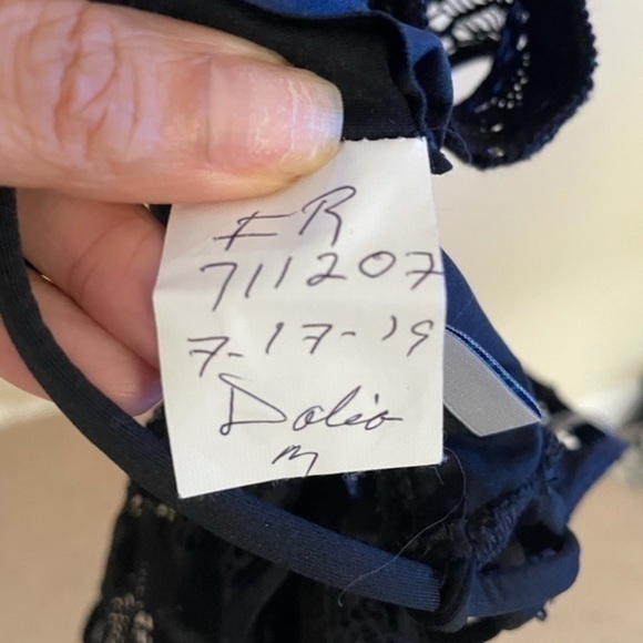 Isabella Rose Black One Shoulder Swimsuit Medium - Picture 8 of 8